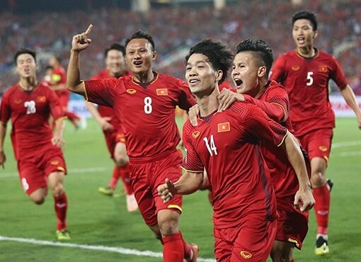 Lương cầu thủ bóng đá Việt Nam