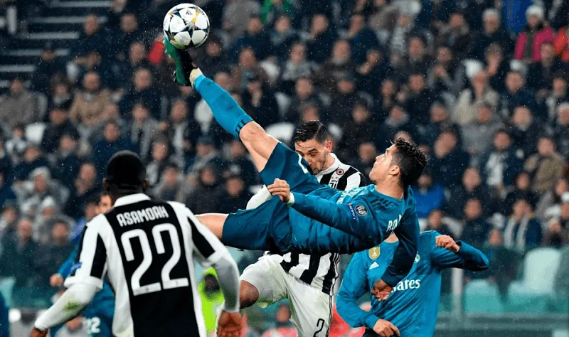 Cú xe đạp chổng ngược đẳng cấp của CR7 vào lưới Al Khaleej tại Saudi Pro League.